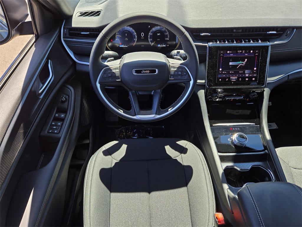 new 2025 Jeep Grand Cherokee L car, priced at $32,725