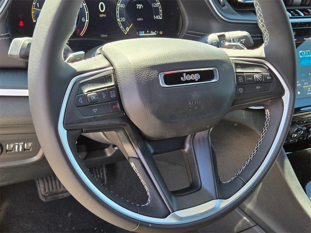 new 2025 Jeep Grand Cherokee L car, priced at $46,175