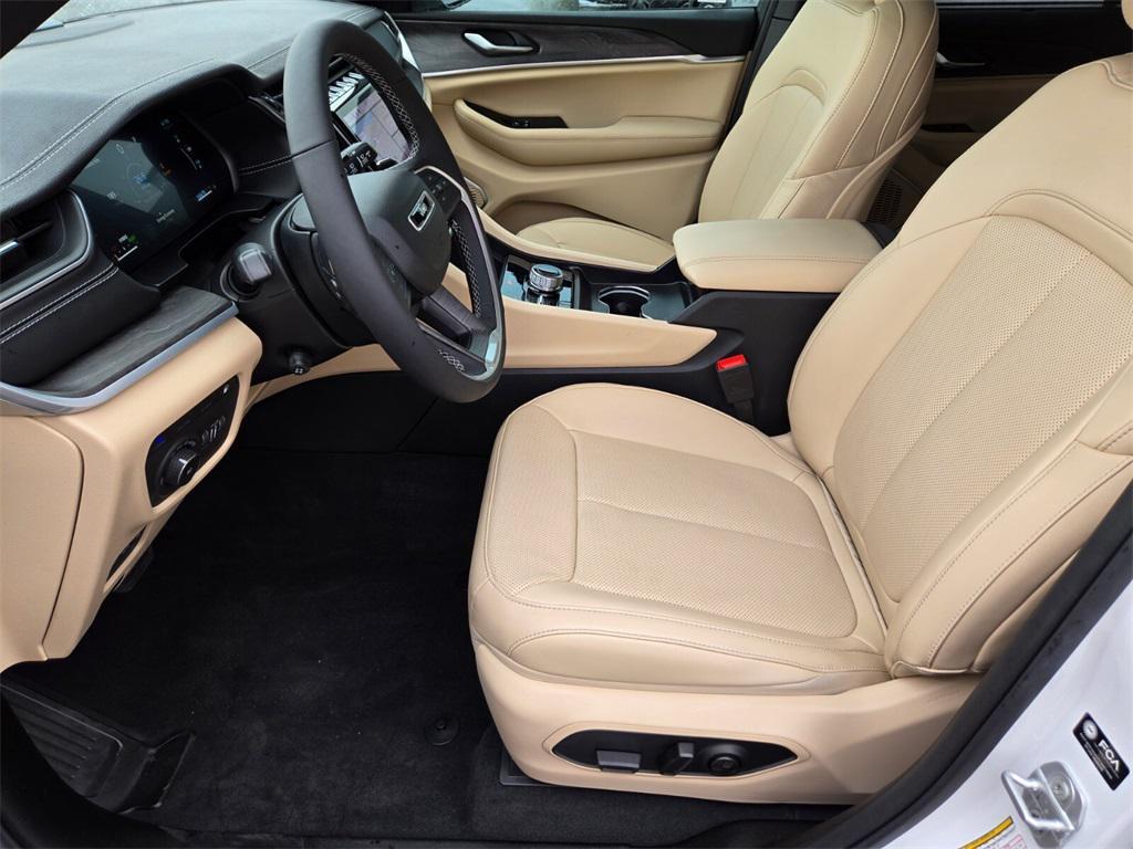 used 2025 Jeep Grand Cherokee 4xe car, priced at $50,450