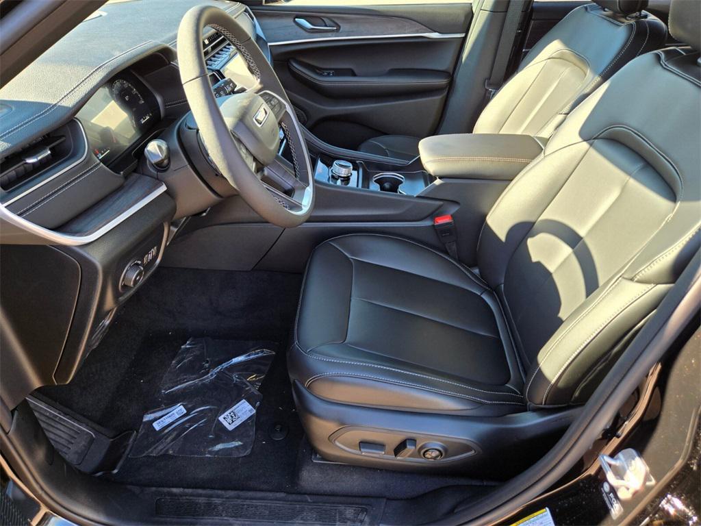 new 2025 Jeep Grand Cherokee L car, priced at $45,460