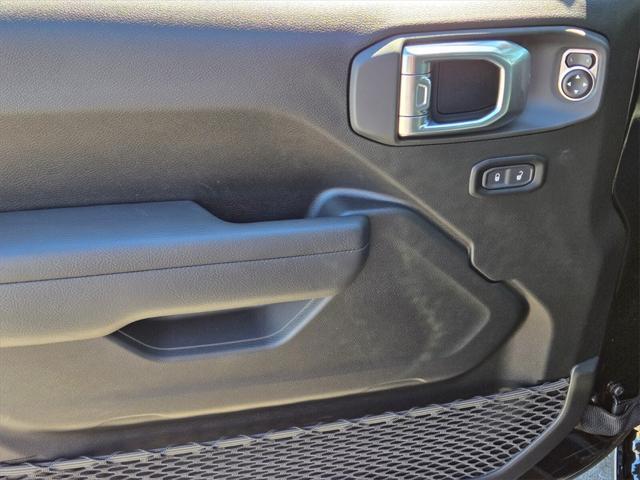 new 2025 Jeep Wrangler car, priced at $44,345