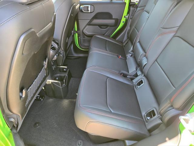 new 2025 Jeep Gladiator car, priced at $61,095