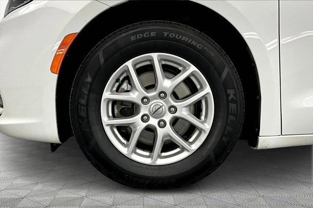 used 2022 Chrysler Pacifica car, priced at $22,477