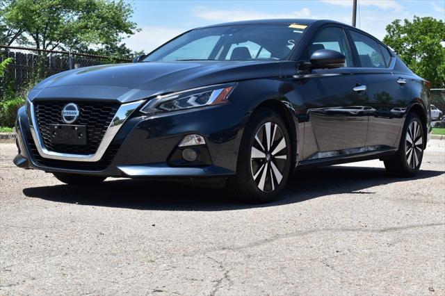 used 2022 Nissan Altima car, priced at $24,784