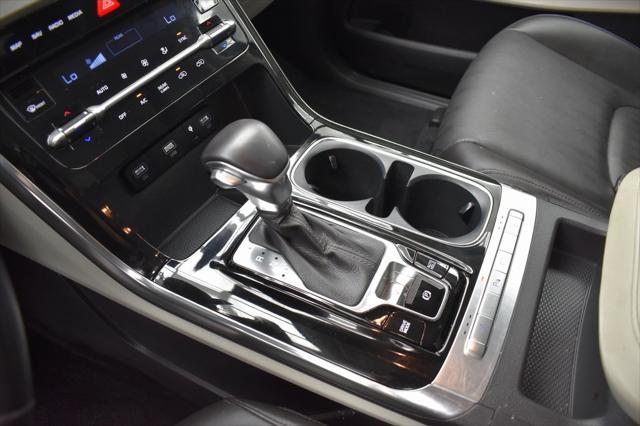 used 2022 Kia Carnival car, priced at $31,975