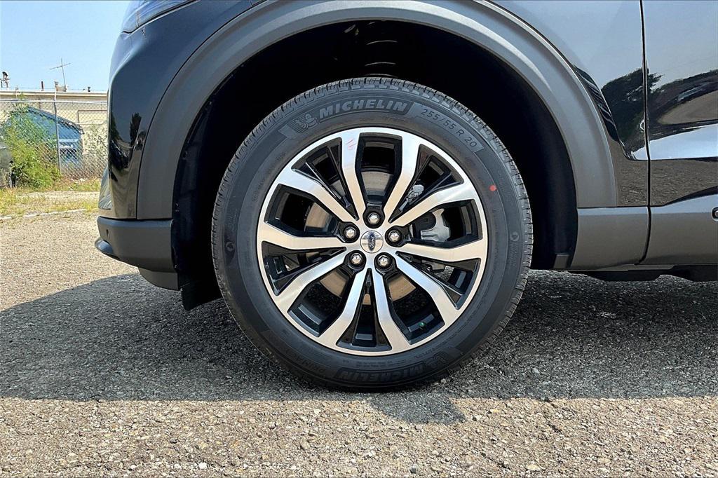 new 2025 Ford Explorer car, priced at $43,915