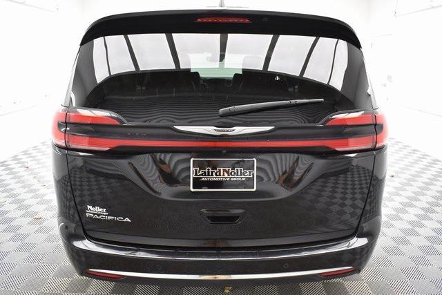 used 2021 Chrysler Pacifica car, priced at $27,748