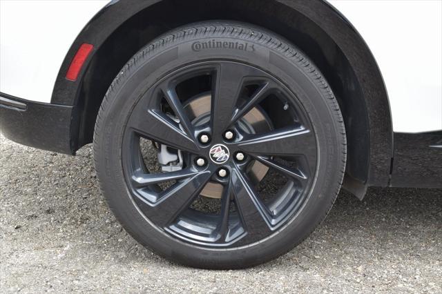 used 2022 Buick Envision car, priced at $25,408