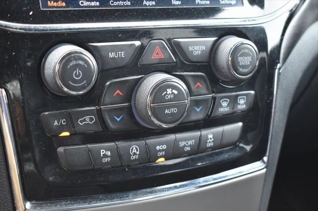 used 2020 Jeep Grand Cherokee car, priced at $23,271