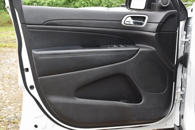 used 2020 Jeep Grand Cherokee car, priced at $23,271