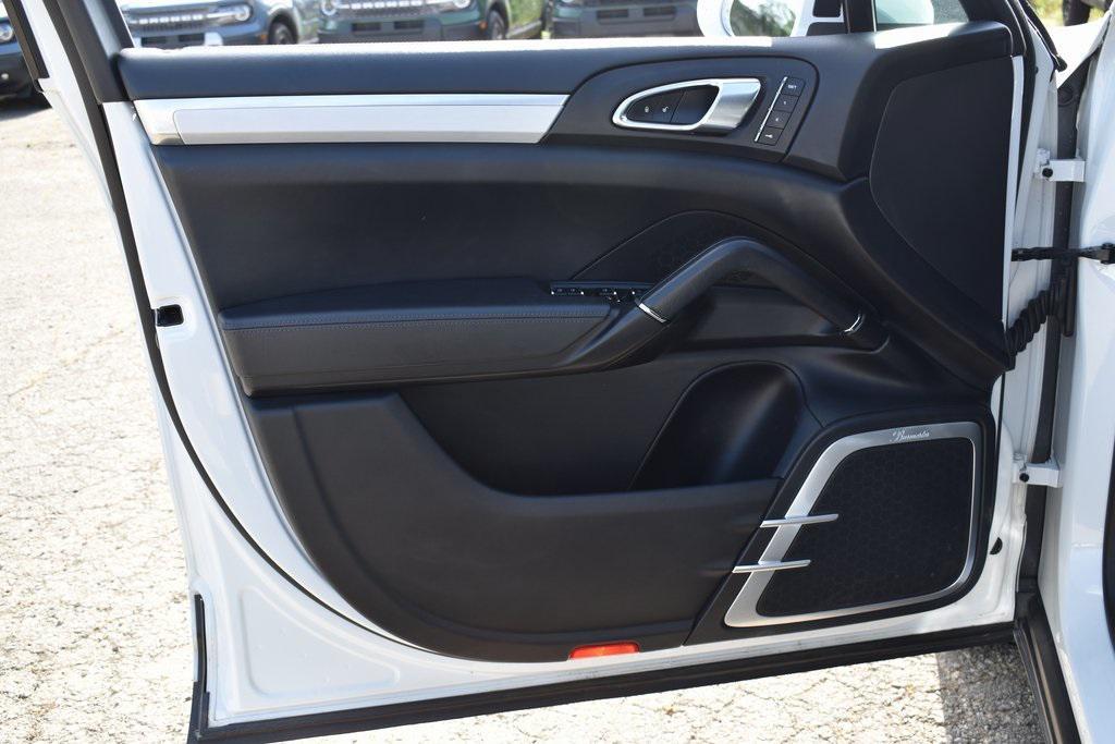 used 2015 Porsche Cayenne car, priced at $30,842