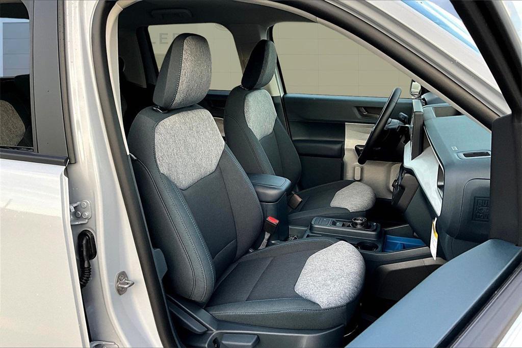 new 2025 Ford Maverick car, priced at $37,999