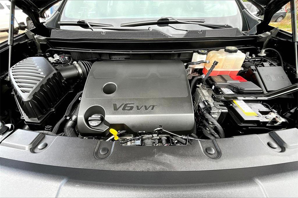 used 2023 Chevrolet Traverse car, priced at $34,624