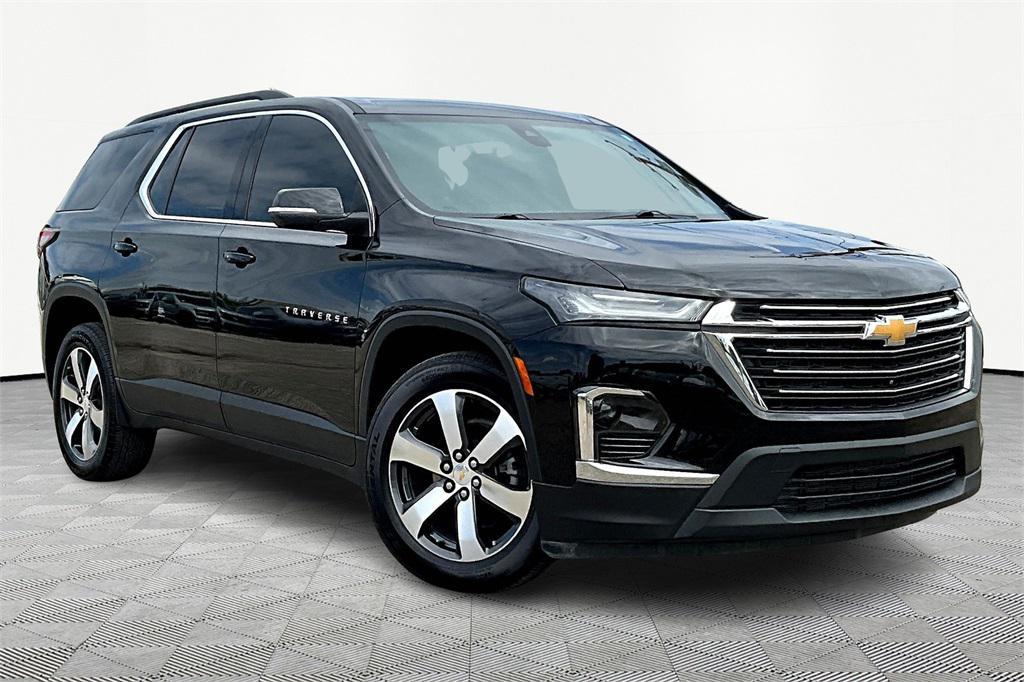 used 2023 Chevrolet Traverse car, priced at $34,624