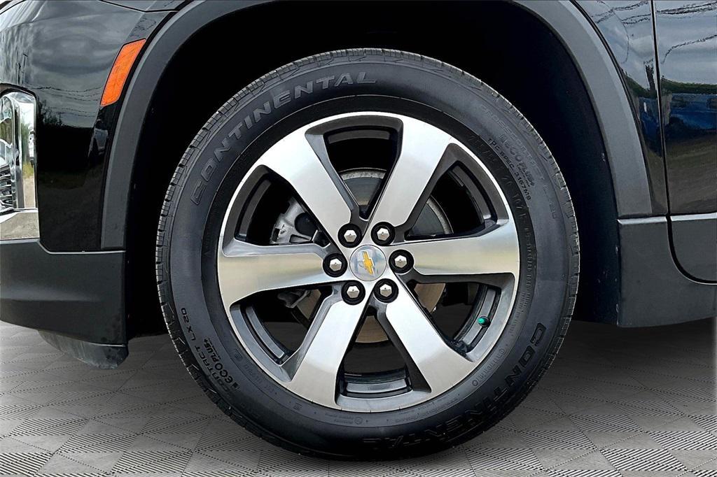 used 2023 Chevrolet Traverse car, priced at $34,624
