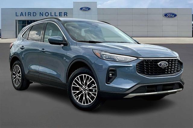 new 2025 Ford Escape PHEV car, priced at $37,413