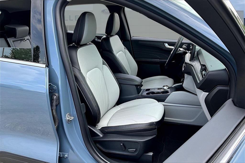 new 2025 Ford Escape PHEV car, priced at $31,169