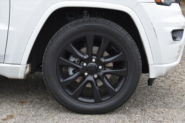 used 2017 Jeep Grand Cherokee car, priced at $14,255