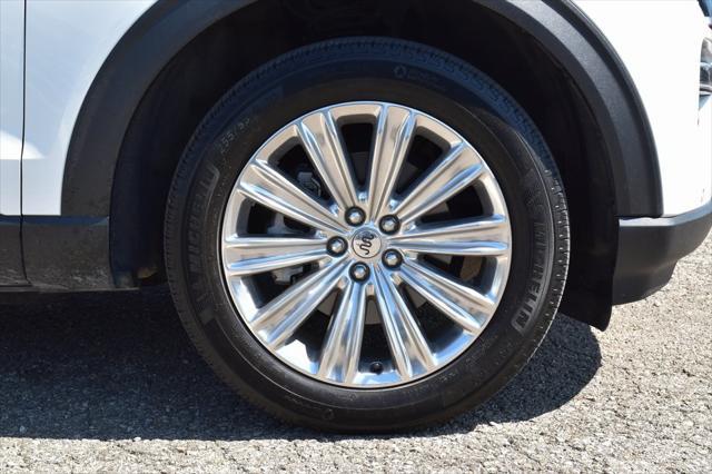 used 2022 Ford Explorer car, priced at $39,030