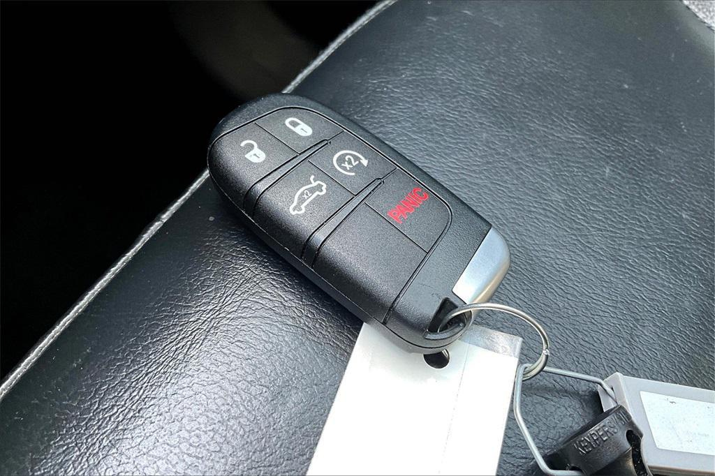 used 2019 Jeep Compass car, priced at $18,081