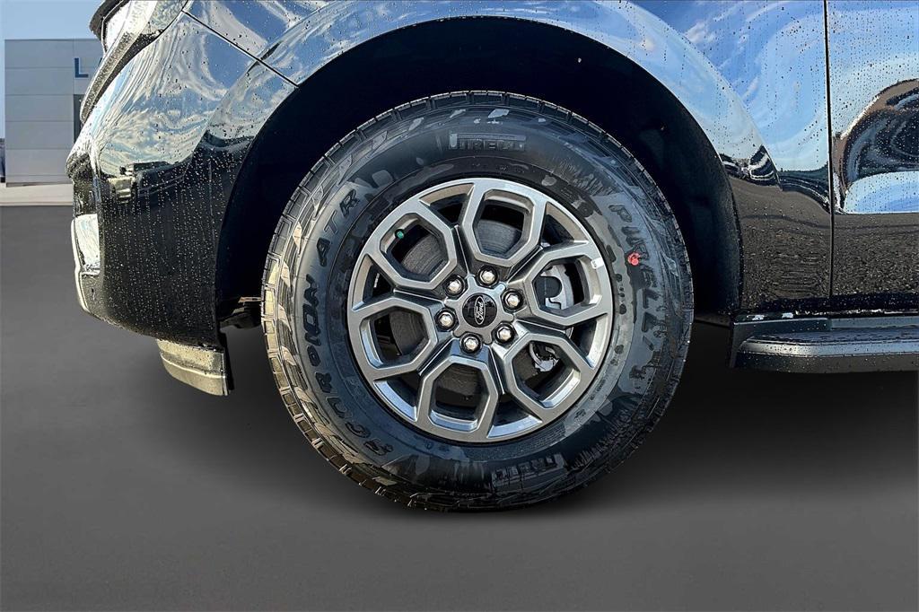 new 2025 Ford Expedition car, priced at $64,107