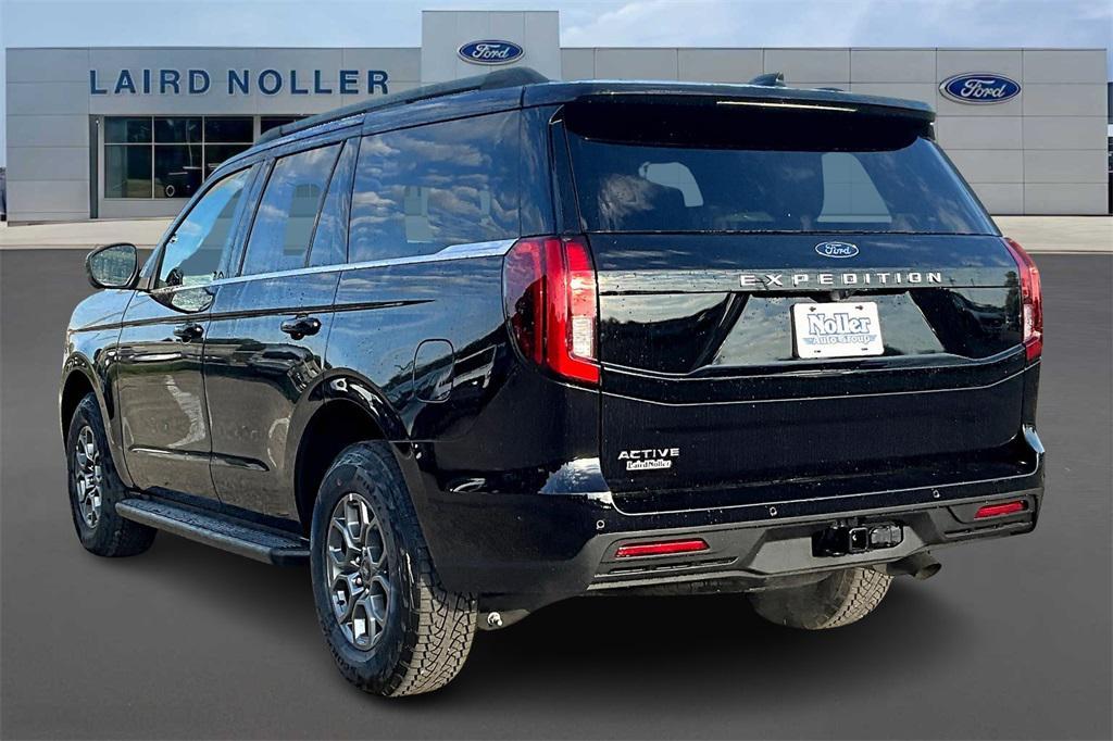 new 2025 Ford Expedition car, priced at $64,107