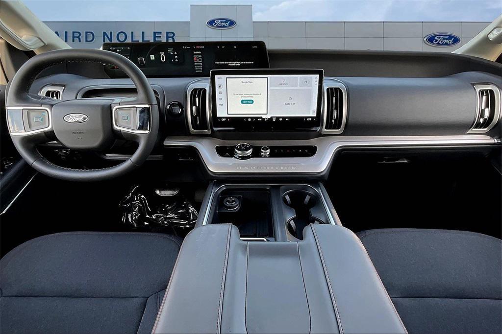 new 2025 Ford Expedition car, priced at $64,107