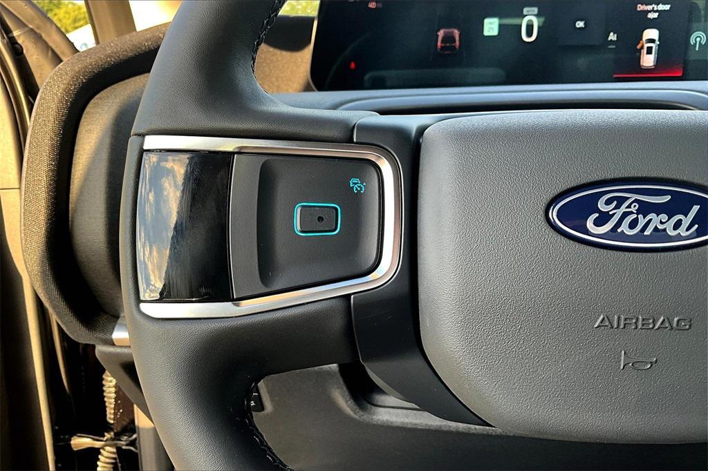 new 2025 Ford Expedition car, priced at $64,107