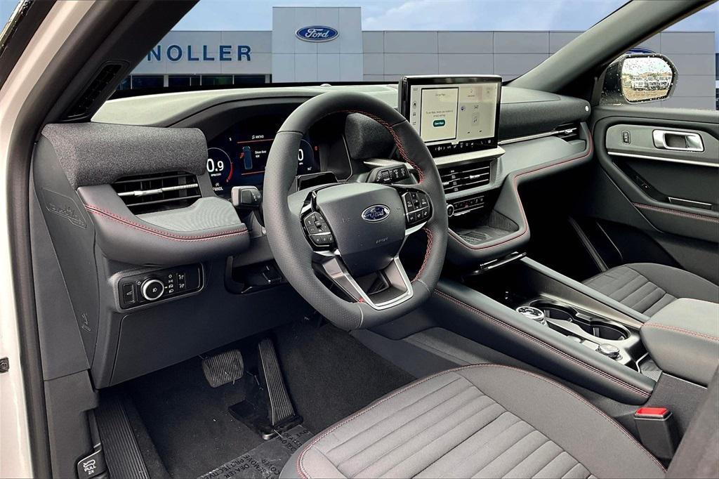 new 2025 Ford Explorer car, priced at $49,821