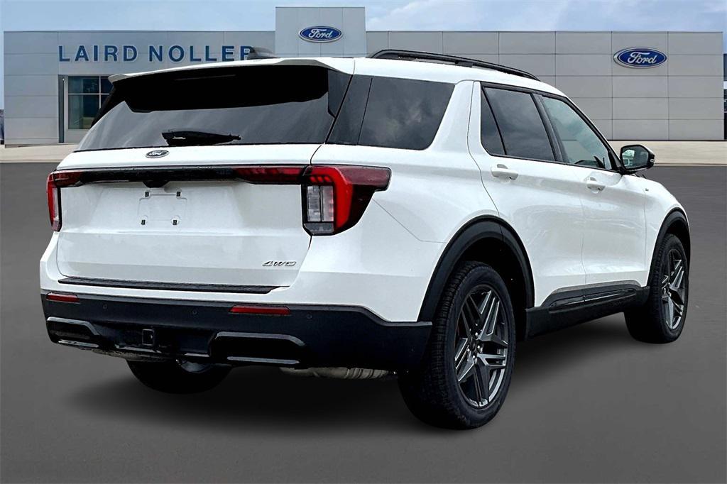 new 2025 Ford Explorer car, priced at $49,821