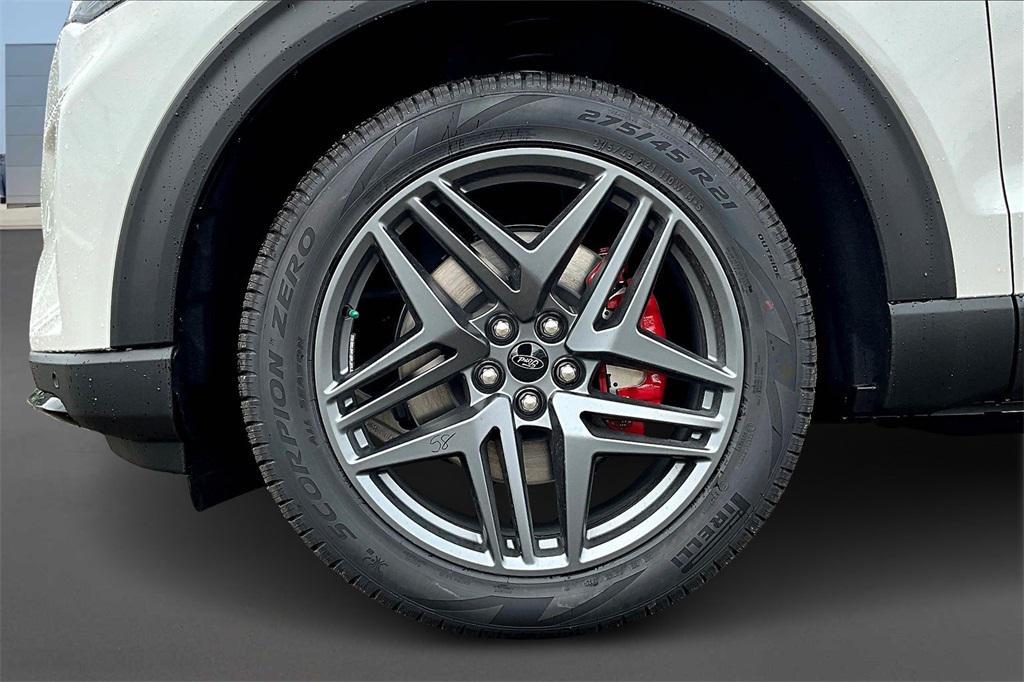 new 2025 Ford Explorer car, priced at $49,821
