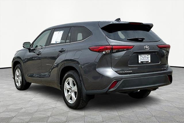 used 2023 Toyota Highlander car, priced at $33,148