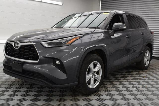 used 2023 Toyota Highlander car, priced at $33,753