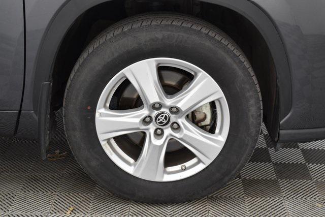 used 2023 Toyota Highlander car, priced at $33,753