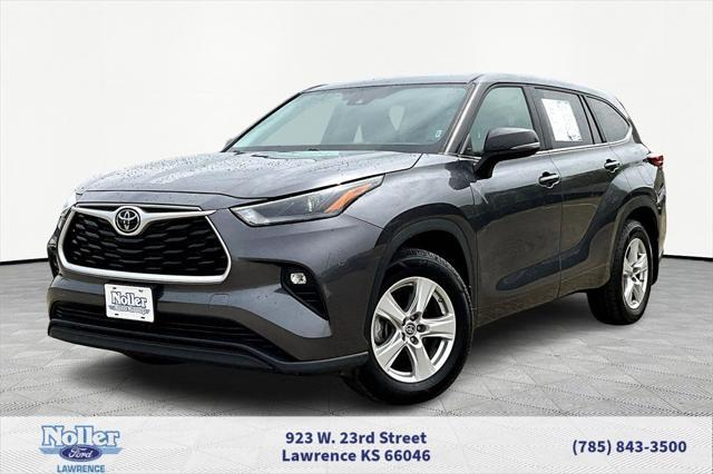 used 2023 Toyota Highlander car, priced at $33,148