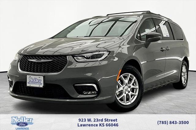 used 2022 Chrysler Pacifica car, priced at $20,837