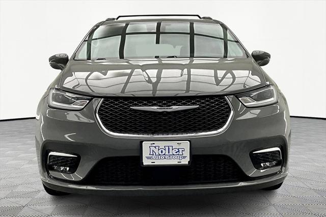 used 2022 Chrysler Pacifica car, priced at $20,837