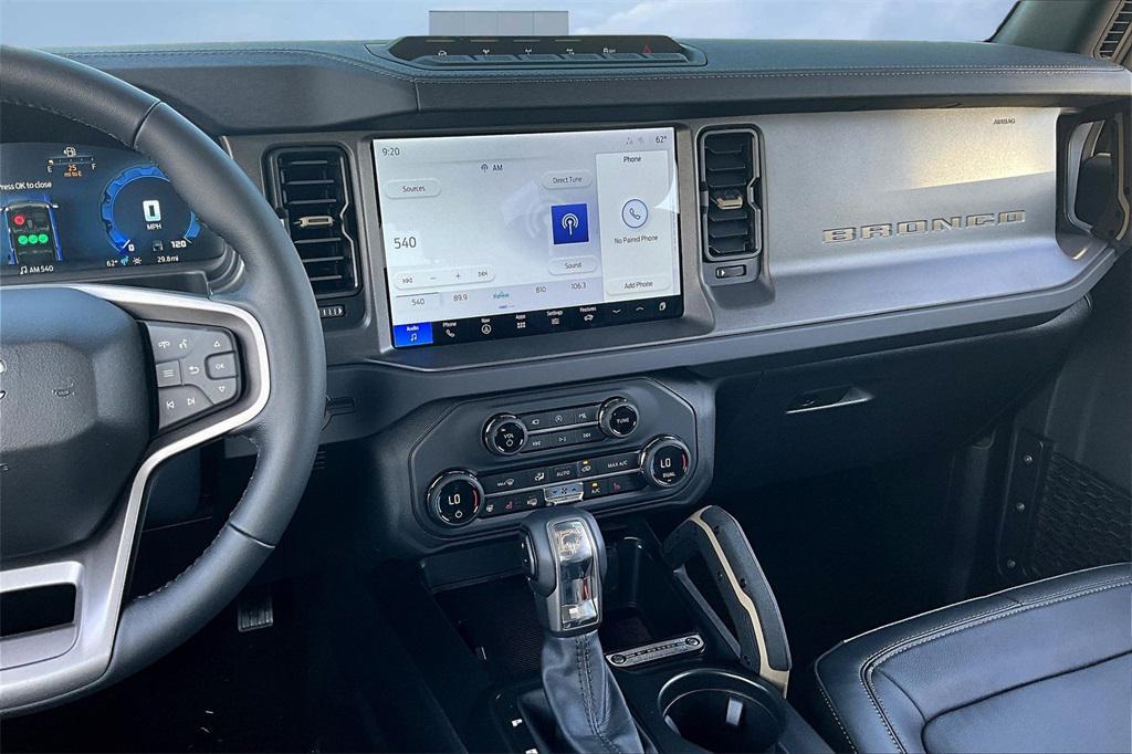 new 2025 Ford Bronco car, priced at $61,417