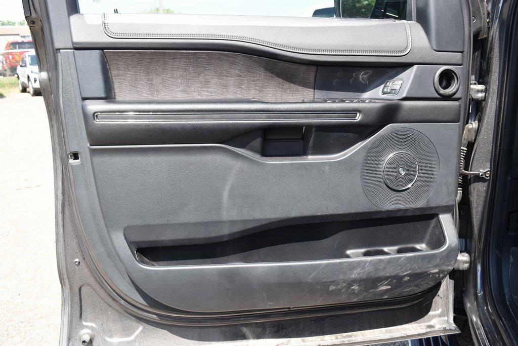 used 2021 Ford Expedition car, priced at $42,867
