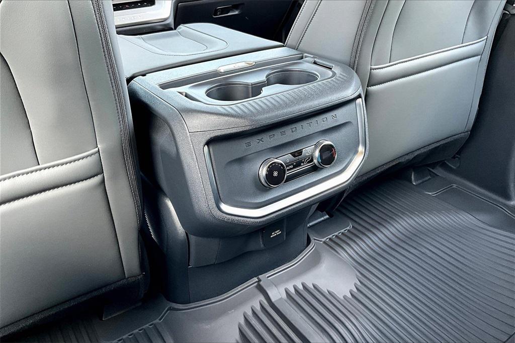 new 2025 Ford Expedition Max car, priced at $71,823