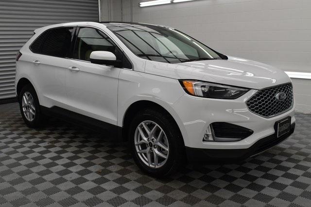 new 2024 Ford Edge car, priced at $39,203