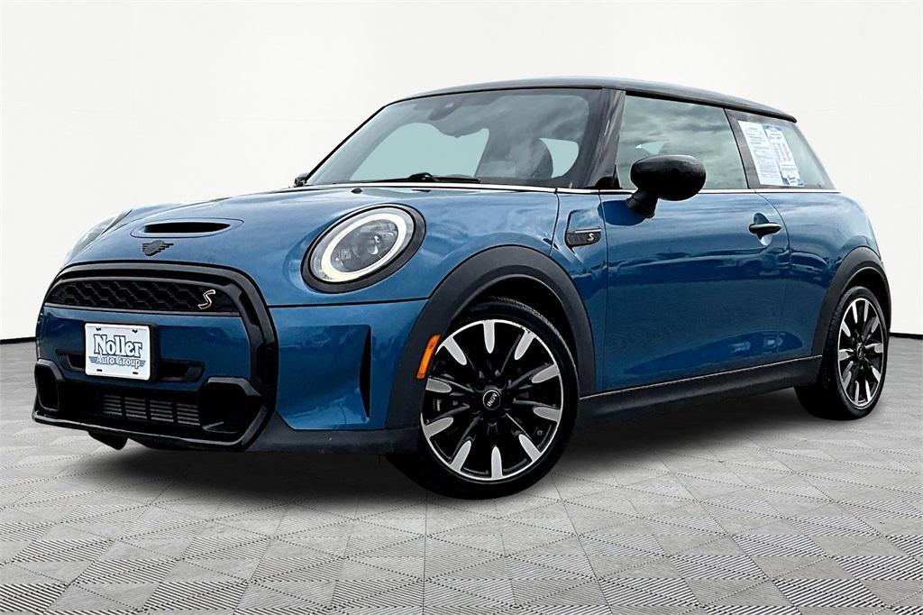 used 2022 MINI Hardtop car, priced at $26,403