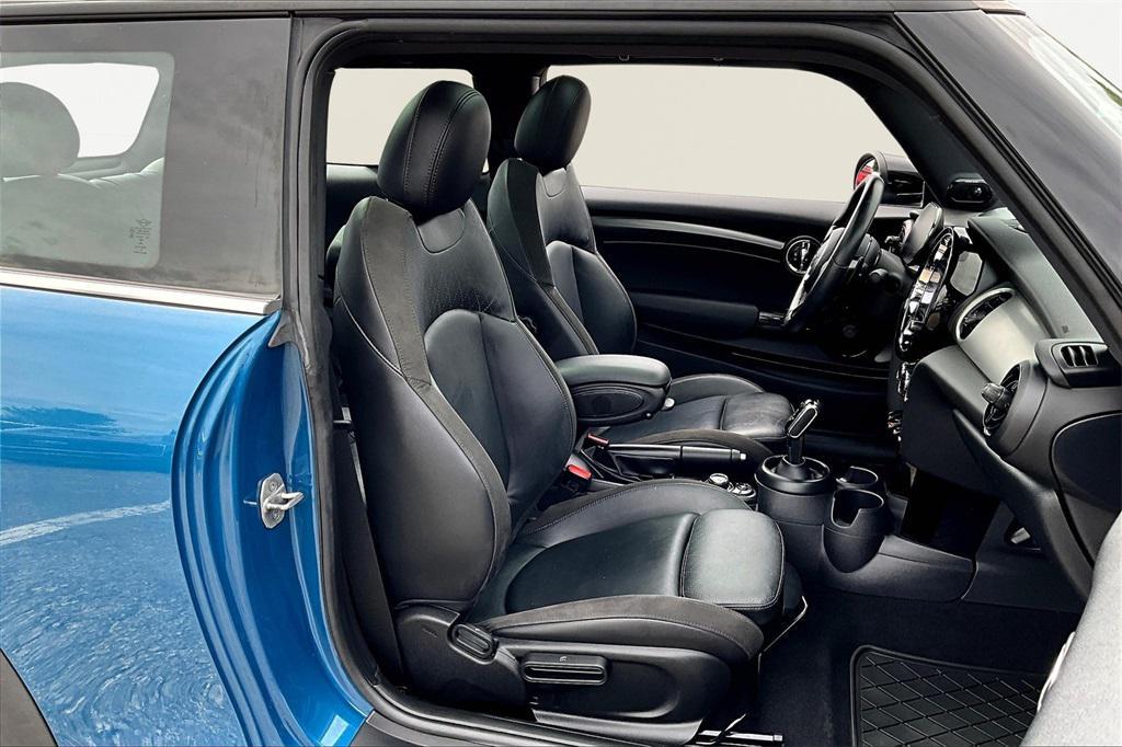 used 2022 MINI Hardtop car, priced at $26,403