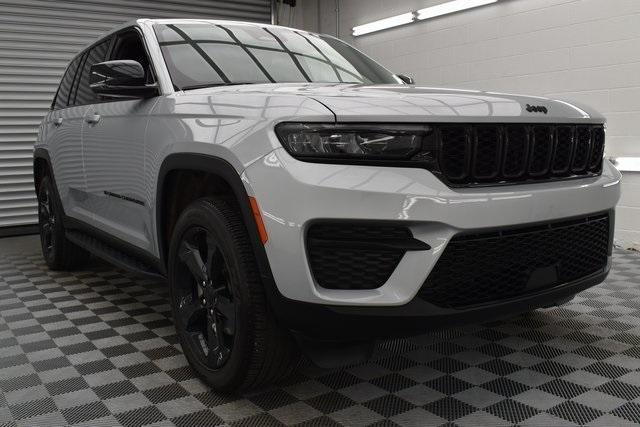 used 2022 Jeep Grand Cherokee car, priced at $37,101