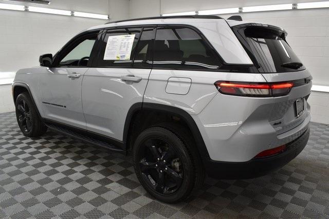 used 2022 Jeep Grand Cherokee car, priced at $37,101