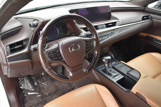 used 2019 Lexus ES 350 car, priced at $27,841