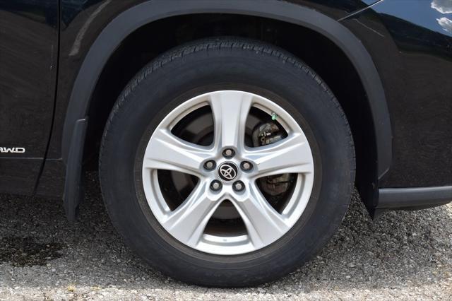 used 2021 Toyota Highlander Hybrid car, priced at $34,466