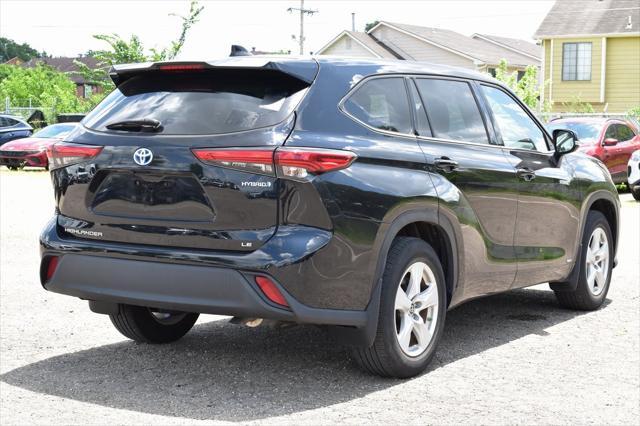 used 2021 Toyota Highlander Hybrid car, priced at $34,466
