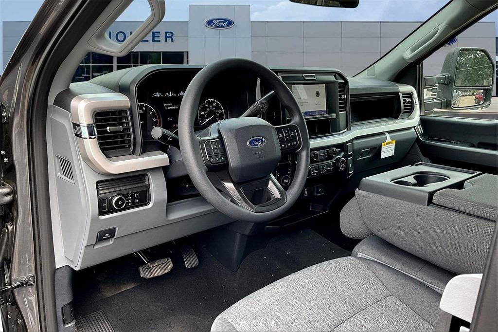 new 2025 Ford F-350 car, priced at $55,526