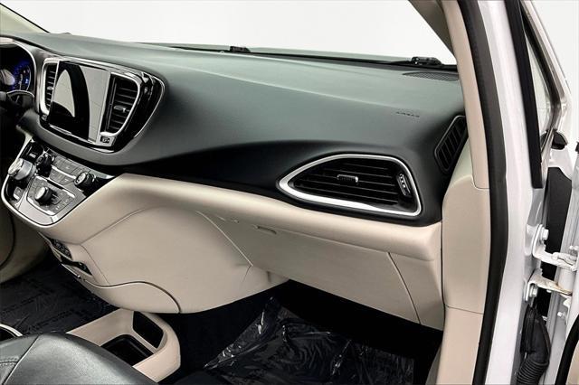 used 2022 Chrysler Pacifica car, priced at $21,721
